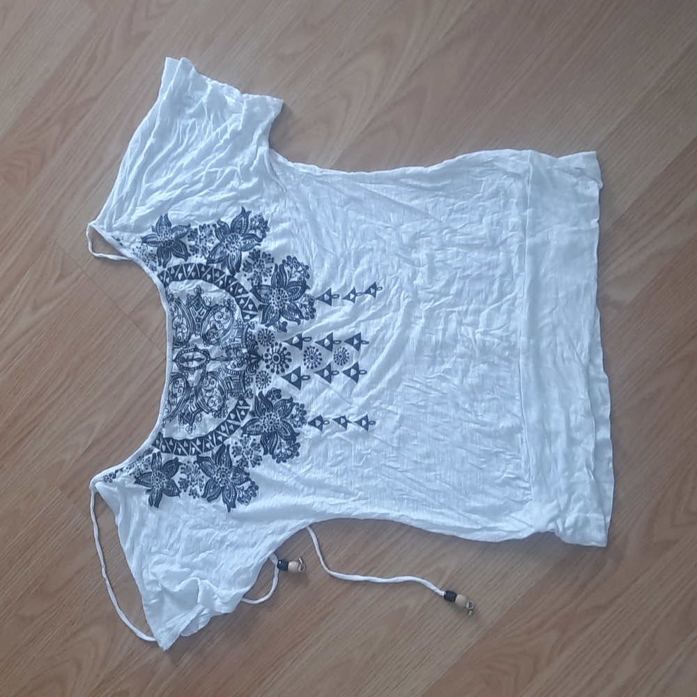 Tee‎